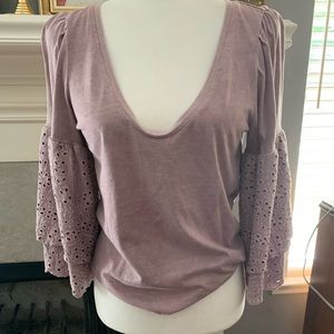 A&E Flowy Quarter Sleeve Blouse